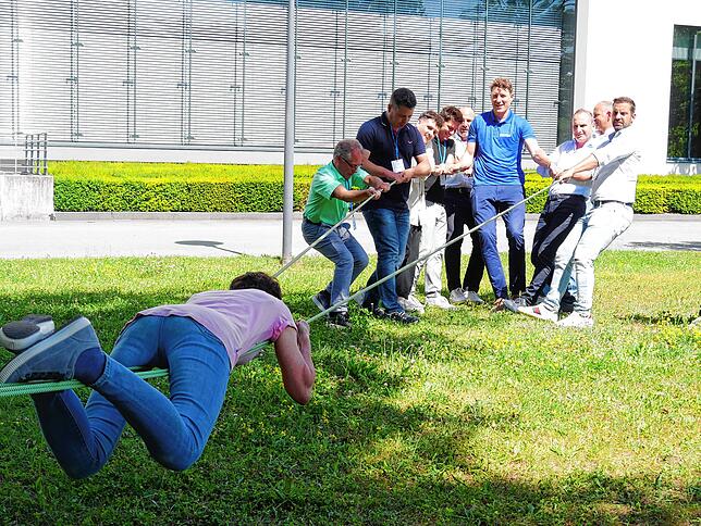 Bei den Workshops am Nachmittag gab es unterschiedliche Einblicke für die Teilnehmer am neunten Wirtschaftsforum. Auf dem Bild musste ...