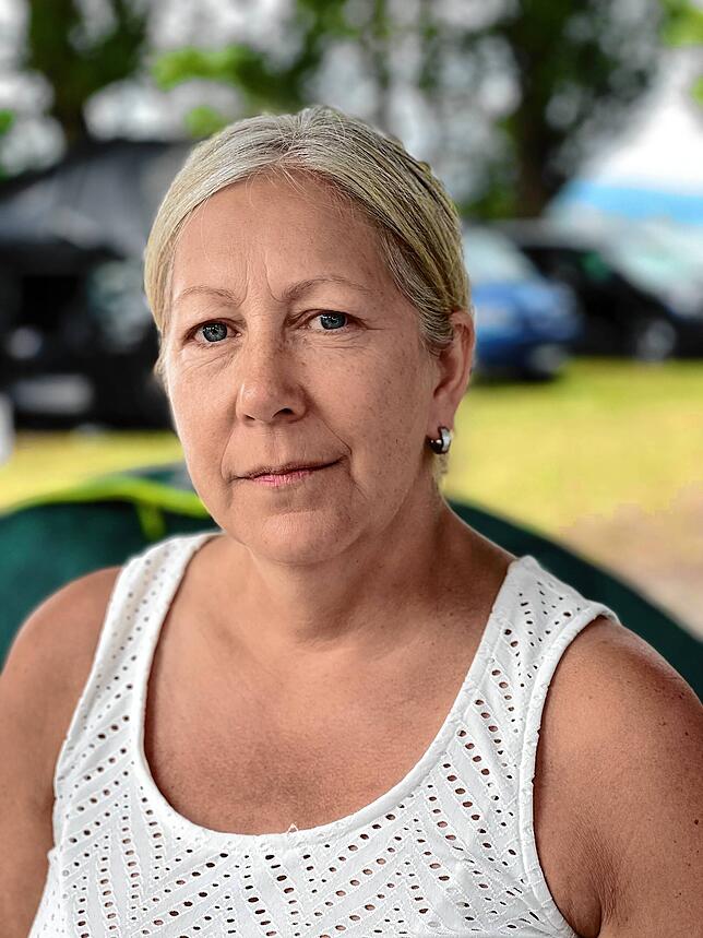 Anja Wolf aus Rheinland-Pfalz übernahm die Erstversorgung der verletzten Familie aus dem vom Baum getroffenen Wohnwagen in Allensbach.