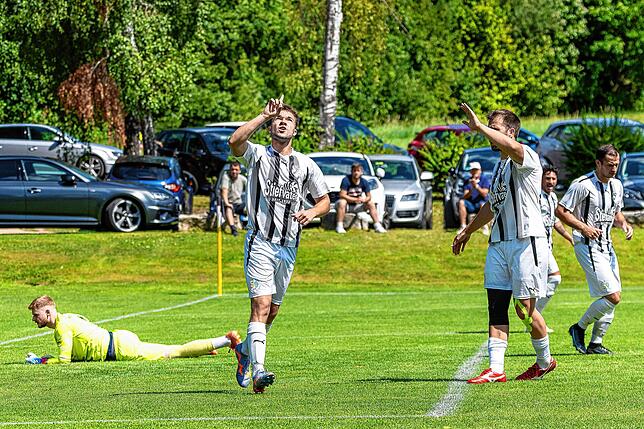 Bild 10: FC Wittlingen gewinnt Pokalpartie gegen FC Tiengen 08 mit 3:1 &ndash; wir haben Bilder!