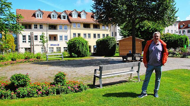 Für Claudius Beck gehört die städtische Grünanlage zwischen der Häuserzeile Marktplatz und der Kirche ganz klar zum Marktplatz. Die ...