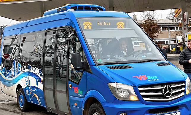 Das bisherige Rufbussystem in der Stadt soll aufgegeben werden. Statt dessen sollen Taxi-Unternehmen einen On-Demand-Verkehr garantieren.