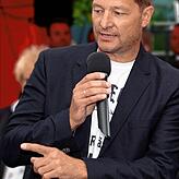 Christoph Karle wird in der Fußgängerzone die historischen Fahrzeuge vorstellen.