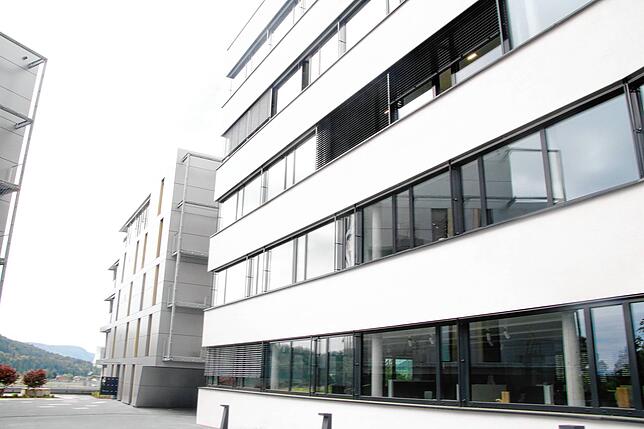 Der Campus der Fachhochschule des Mittelstands befindet sich in Waldshut an der Bismarckstraße zwischen Sparkasse und Justizvollzugsanstalt.