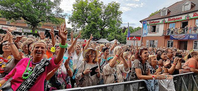 Bild 8: Alle Bilder von Papi&lsquo;s Pumpels bei der SommerSinnfonie in Bad Dürrheim
