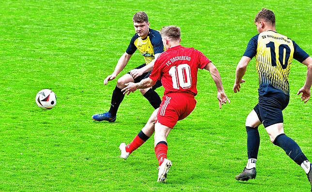 Bild 36: SV Nöggenschwiel besiegt den FC Dachsberg mit 8:1 – und wir haben Fotos!