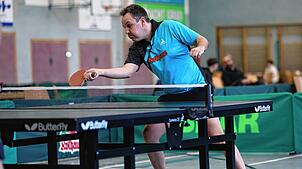 Jochen Burt ist seit 20 Jahren einer der besten Tischtennisspieler der Region.