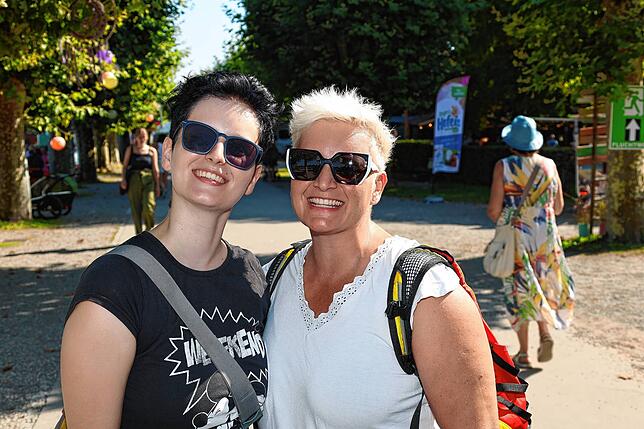 Bild 18: Gut gelaunt und gesellig am Bodensee - so endet das Stadt-gartenfest 2025