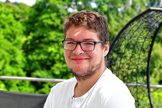 Tobias Butowski, Jugendleiter beim SV Niederhof: „Irgendwann müssen die Kinder den Kopf hinhalten. Der Kopfball gehört zum ...