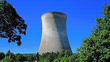 Seit Ende Mai steigen keine Dampfwolken mehr aus dem Kühlturm des Kernkraftwerks Leibstadt. Die Anlage befindet sich in der ...