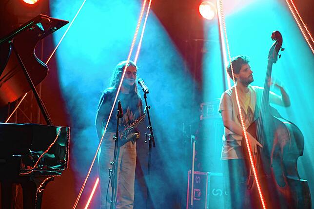 Bild 8: Mitreißendes Konzert von Salvador Sobral beim 19. Waldshuter World-Town-Festival