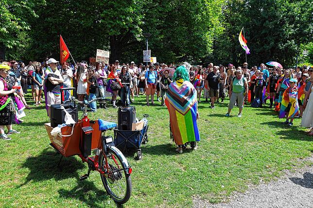 Bild 11: Der CSD Konstanz feiert 20. Geburtstag mit einer Pride-Parade durch die Stadt