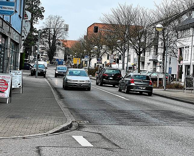 Die Markierung von Schutzstreifen auf der Hauptstraße hat der Gemeinderat abgelehnt. Stattdessen soll im Rahmen des Lärmaktionsplans ...