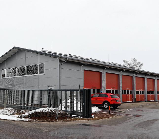 Die neue Katastrophenschutzhalle des Schwarzwald-Baar-Kreises steht neben der Straßenmeisterei in Hüfingen.
