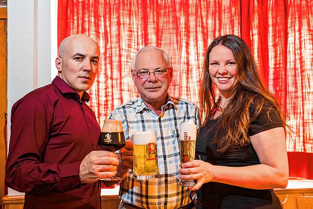 Die Geschäftsführung der Bräunlinger Löwenbrauerei: André Luis Martins Pinto (von links), Fritz Kalb und Tochter Eveline Kalb. Sie sagt: ...