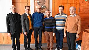 Die Ehrungen: (von links) Pfarrer Harald Dörflinger, Diözesanpräses Rainer Auer, die Geehrten für 60 Jahre Mitgliedschaft, Albert Fleig ...