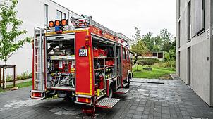 Die Feuerwehr rückte auch mit Pumpen an.