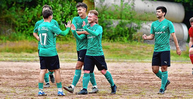 Bild 1: FC Zell siegt 4:1 beim „roten Dino“ SV Häg-Ehrsberg – und wir haben Bilder!