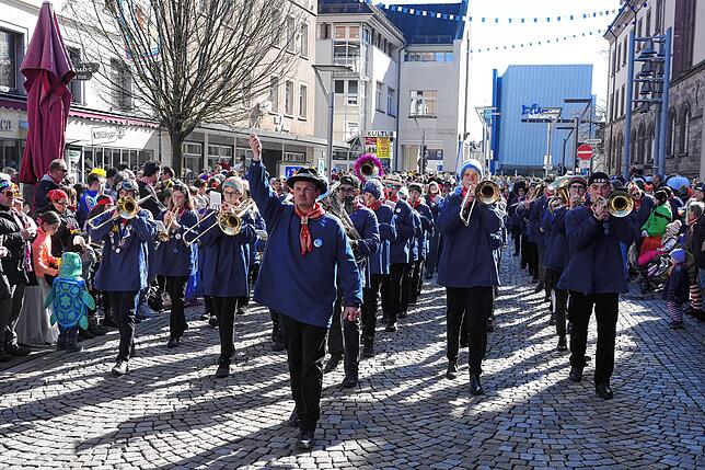 Bild 9: Die besten Bilder vom Villinger Fasnet-Umzug: Ein unvergessliches Spektakel!