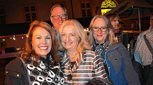 Sie sind extra aus den USA nach Riedern angereist (von links): Bonnie Schendel, Craik Kennedy, Sherry Barker und Kathy Kennedy.