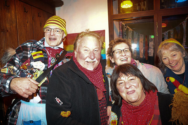 Bild 29: Konstanzer Straßenfasnacht 2025: Die Stimmung ist auch am Fasnachtsfreitag super