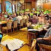 Bei den Abstimmungen waren nur grüne Karten zu sehen. Das bedeutet volle Zustimmung. Auch bei der Entlastung des Aufsichtsrats. Warum ...