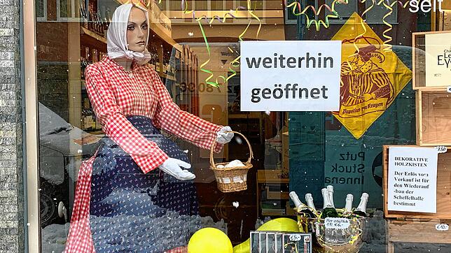 Fasnet verkehrt: In diesem Jahr macht sich das Publikum auf den Weg zu den Narren. Das Eierwieb der Poppelezunft hat bereits beim ...