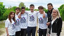 Das Fünferteam Marcia Casaca Lindenhahn, Julius Lauer, Jeremy Bohnert, Emanuel Göbel und Maximilian Pfeiffer neben Jan Ullrich und der ...