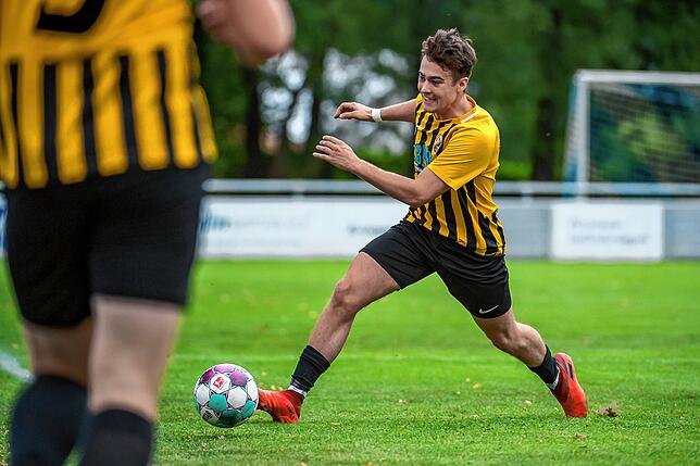 Bild 30: Reserve des SV Blau-Weiß Murg bezwingt den SV Nöggenschwiel mit 3:1 &ndash; und wir haben Bilder!