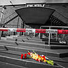Am 31. Juli 2017 wurden vor dem Eingang des Clubs &bdquo;Grey&ldquo; in Konstanz auf der Treppe Blumen abgelegt. Am Tag zuvor war ein ...