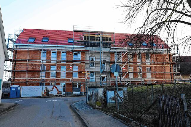 Der SWG-Neubau mit 14 Wohnungen in Kluftern (Gangolfstraße) soll Anfang 2026 bezugsfertig sein.