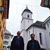 Der Turm der katholischen Pfarrkirche Waldshut, hier mit Pfarrer Ulrich Sickinger (links) und Architekt und Bauleiter Edgar Lasarzick, ...