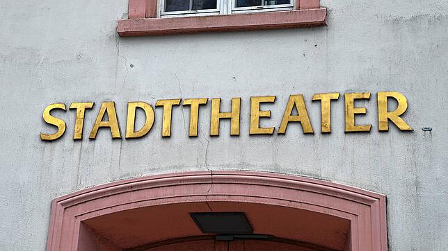 Im Kulturausschuss wurde am 1. Februar über eine Erhöhung der Ticketpreise im Stadttheater beraten. Die Gemeinderäte zeigten Verständnis ...