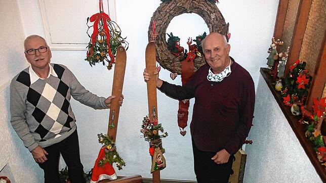 Derzeit sind nur Trockenübungen möglich: Walter Robold (links) und Helmut Baehr, beides passionierte Skiläufer, hoffen, auch in diesem ...