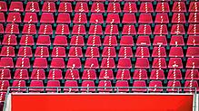 Leere Sitze im Kölner Rheinenergie-Stadion während Corona. In der Oberliga ist&lsquo;s eh spannender!