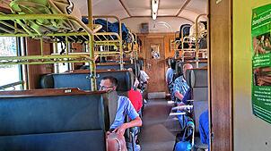 (Archivbild) Reisen wie aus einer anderen Zeit. In den historischen Wagen des Sonderzugs zwischen Stuttgart und Konstanz ist die ...