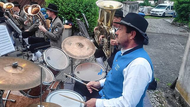 Bild 2: Feierabendhock Musikverein Ittendorf