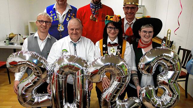 Sieben Narrenzünfte stellten ihren Fahrplan zur Fasnet vor (von links): Manfred Hiller (Schimmelreiter), Andreas Schnee (Moofanger), ...