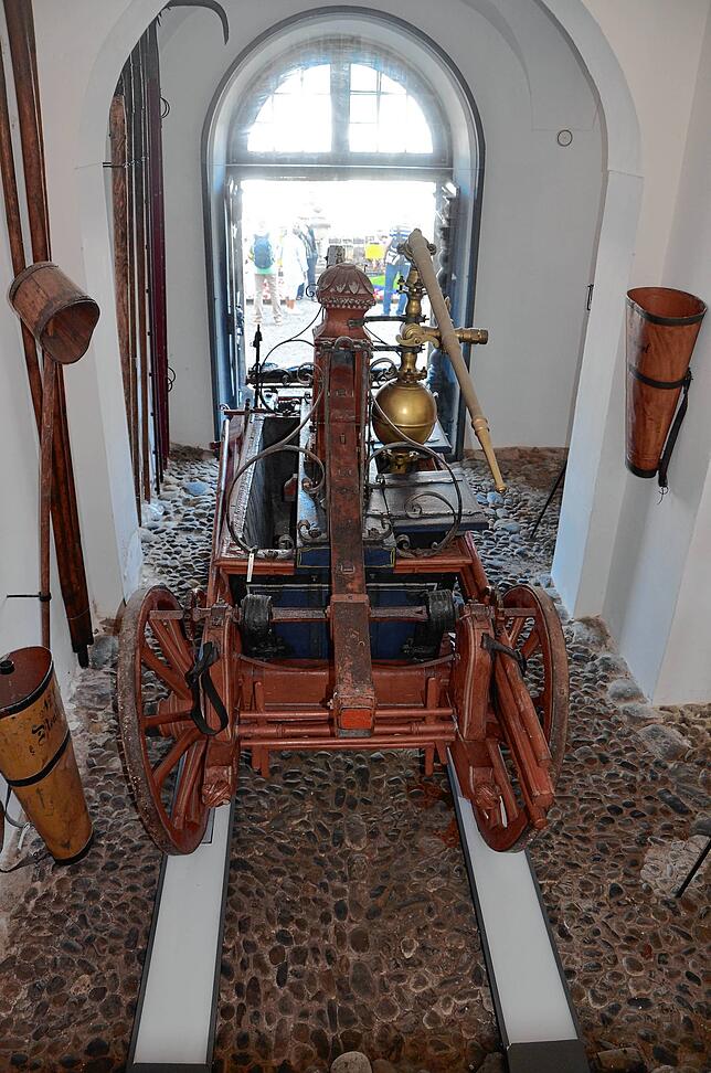 Beim Thema Wasser gehört in Kloster und Schloss Salem zwangsläufig das Feuer dazu. Denn das Kloster brannte 1697 beinahe komplett ...