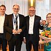 Strahlende Gesichter nach der Verleihung der Bürgermedaille der Stadt Singen an Alfred Gruber (von links): Werkleiter Dominik Paintner, ...
