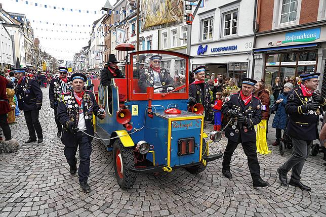 Bild 14: Fastnacht 2023: Die schönsten Fotos vom Umzug am Donnerstag in Villingen