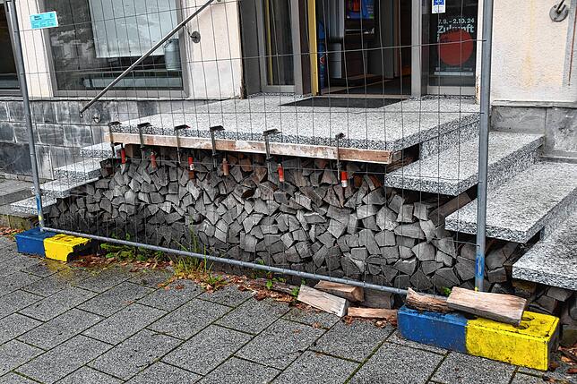 An vielen Stellen besteht Investitionsbedarf. Manche Sanierung haben die aktuellen Pächter bereits getätigt, obwohl sie eigentlich ...