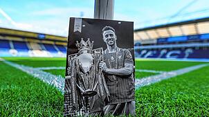 Ein Foto des Liverpooler Spielers Diogo Jota steht vor dem Freundschaftsspiel der Saisonvorbereitung im Deepdale-Stadion in Preston auf ...