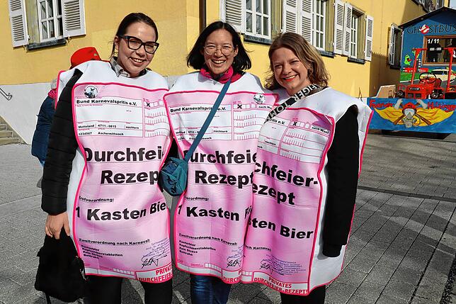 Bild 17: Mehr als 1000 Hästräger beim Hilzinger Sonntagsumzug