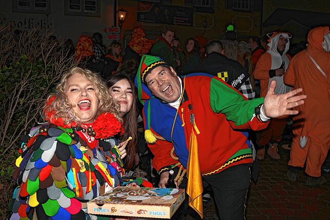 Bild 15: Nachtumzug beim Narrentreffen Engen 2025 – Hier gibt‘s die besten Bilder