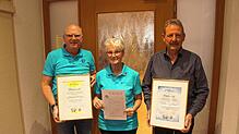 Bei der Hauptversammlung des Harmonik-Orchesters Murg werden Jürgen Weniger (von links) für 50 Jahre Mitgliedschaft, Christa Vender (30 ...