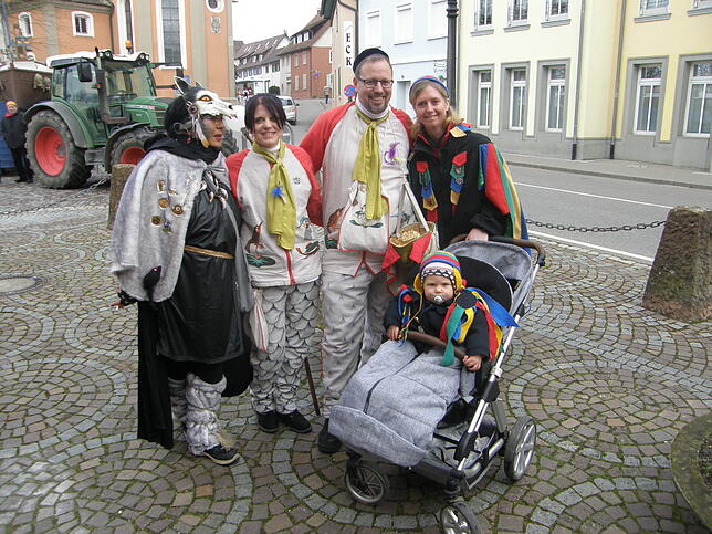 Bild 9: Bilder vom Rathaussturm in Allensbach