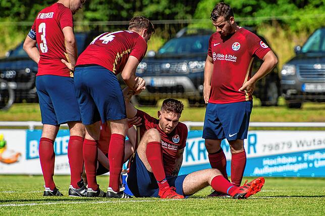 Bild 9: FC Weizen legt im Abstiegsspiel zur Kreisliga B ein 3:0 gegen FC Huttingen vor &ndash; wir haben Bilder!