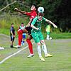 Hart umkämpft ist die Partie der U19 des SC Freiburg (links) gegen die U21 des FC St. Gallen. Bild: Roger Müller