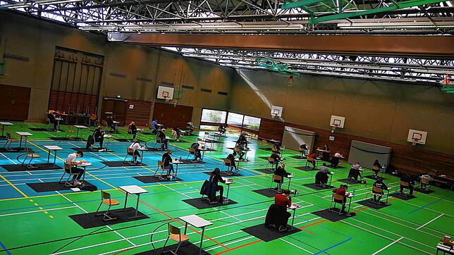 Wer sich testen ließ, schrieb an den meisten Schulen, wie hier am Gymnasium am Gymnasium am Hoptbühl, das Abitur mit Abstand in der ...
