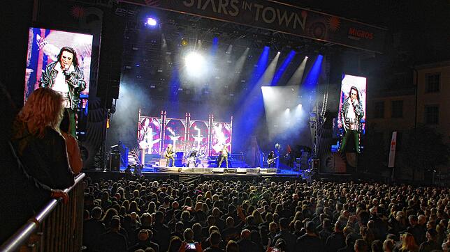 Der Höhepunkt des Abends: Alice Cooper und Band ließen mit ihrer fulminanten Horrorshow keine Wünsche offen.